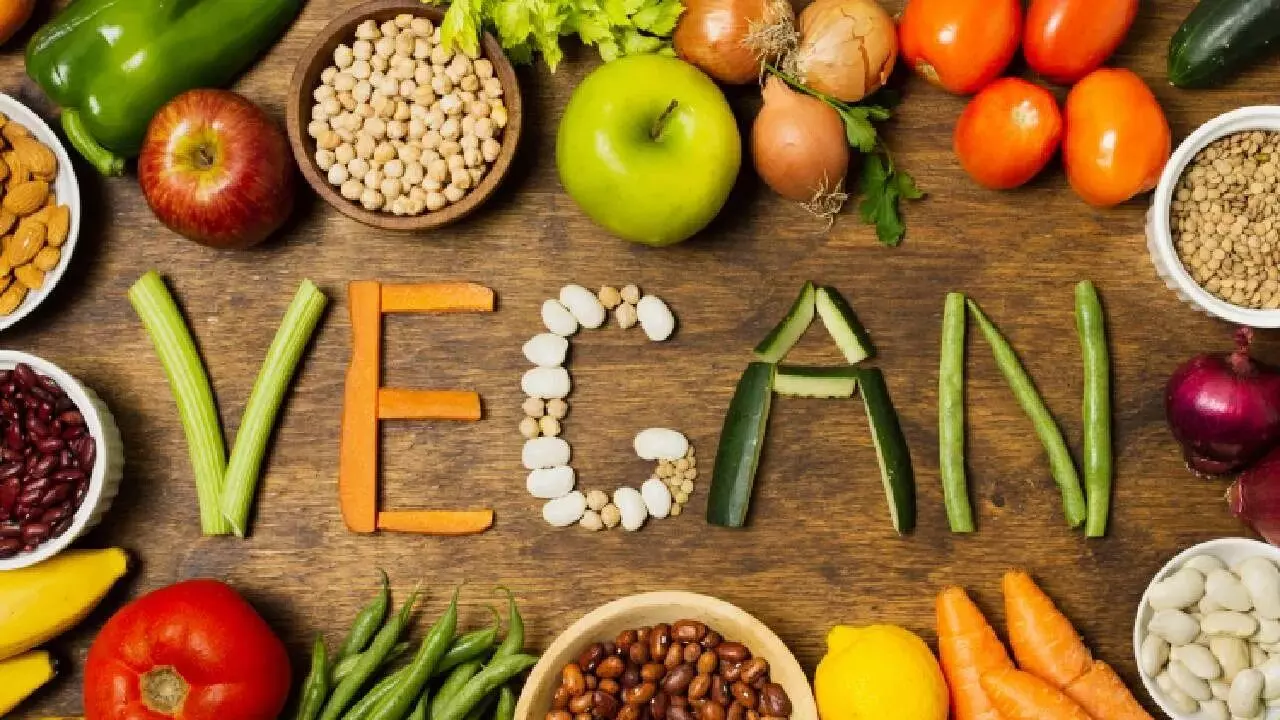 Complete Health with Vegan Food:  వీగన్ ఫుడ్తో సంపూర్ణ ఆరోగ్యం: గుండె పదిలం, బరువు కంట్రోల్.. Complete Health with Vegan Food:  వీగన్ ఫుడ్తో సంపూర్ణ ఆరోగ్యం: గుండె పదిలం, బరువు కంట్రోల్..