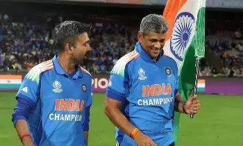 ICC Womens ODI World Cup 2025: ప్రతి భారతీయుడి గర్వాన్ని నిలబెట్టారు: కోచ్ అమోల్ ముజుందా ICC Womens ODI World Cup 2025: ప్రతి భారతీయుడి గర్వాన్ని నిలబెట్టారు: కోచ్ అమోల్ ముజుందా