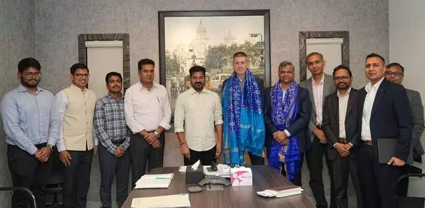Investments in Hyderabad:  హైదరాబాద్‌లో పెట్టుబడులపై చర్చలు: సీఎం రేవంత్ రెడ్డి‌తో జర్మన్ ప్రతినిధి బృందం భేటీ.. చర్చించిన కీలక అంశాలు!