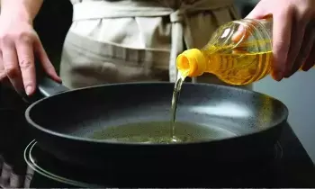 Cooking Oil Scam : వంట నూనె ప్యాకెట్ల మాయాజాలం..కస్టమర్లను మంచుతున్న కంపెనీలు