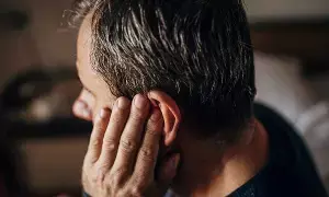 Ear Infections Increase in Winter: చలికాలంలో చెవి ఇన్ఫెక్షన్లు ఎందుకు పెరుగుతాయి.. నివారణకు 5 ముఖ్య చిట్కాలు ఇవే..