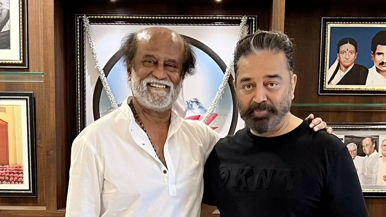 Rajinikanth–Kamal Haasan Combo: రజినీ-కమల్ కాంబోలో బిగ్ మూవీ.. డైరెక్టర్ ఎవరంటే..? Rajinikanth–Kamal Haasan Combo: రజినీ-కమల్ కాంబోలో బిగ్ మూవీ.. డైరెక్టర్ ఎవరంటే..?