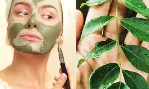 Curry Leaves for Glowing Skin: మెరిసే చర్మం కోసం కరివేపాకును ఎలా వాడాలి? Curry Leaves for Glowing Skin: మెరిసే చర్మం కోసం కరివేపాకును ఎలా వాడాలి?