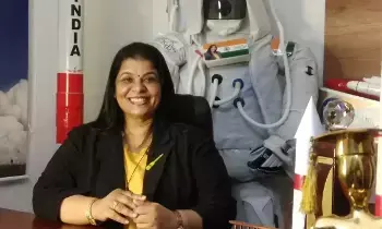 Rocket Service : స్పేస్ కిడ్స్ సంచలనం.. రూ.30కే రాకెట్ సర్వీస్..భారత్ అంతరిక్ష సూపర్పవర్గా మారుతుందా? Rocket Service : స్పేస్ కిడ్స్ సంచలనం.. రూ.30కే రాకెట్ సర్వీస్..భారత్ అంతరిక్ష సూపర్పవర్గా మారుతుందా?