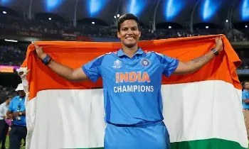 Deepti Sharma: మోదీ నన్ను గమనించడం ఎంతో ఆనందాన్ని ఇచ్చింది : దీప్తి శర్మ Deepti Sharma: మోదీ నన్ను గమనించడం ఎంతో ఆనందాన్ని ఇచ్చింది : దీప్తి శర్మ