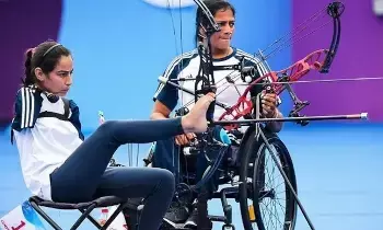 Brave Woman Without Arms: చేతుల్లేని వీర వనితకు ప్రశంసల వెల్లువ Brave Woman Without Arms: చేతుల్లేని వీర వనితకు ప్రశంసల వెల్లువ