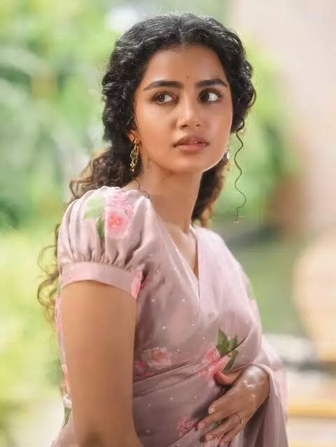 Anupama Parameswaran: అనుపమ పరమేశ్వరన్ ఆన్లైన్ వేధింపులు.. విచారణలో ఊహించని ట్విస్ట్.. Anupama Parameswaran: అనుపమ పరమేశ్వరన్ ఆన్లైన్ వేధింపులు.. విచారణలో ఊహించని ట్విస్ట్..