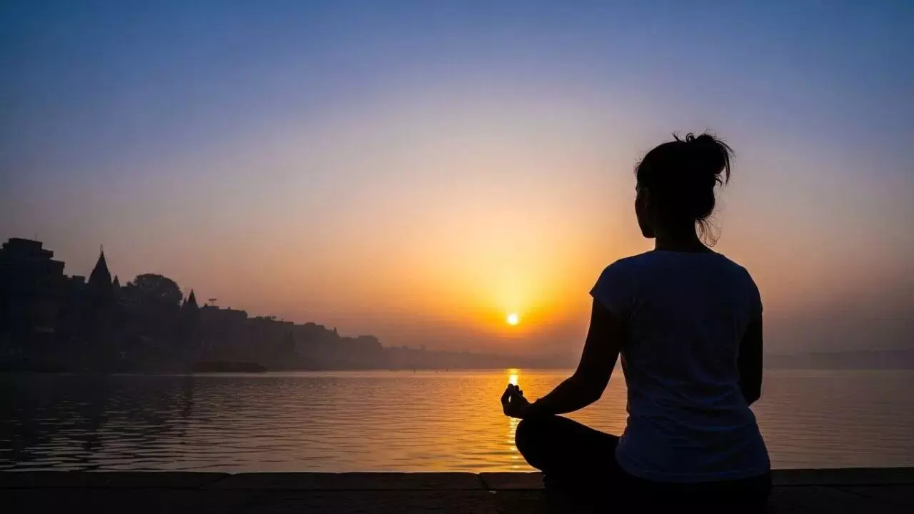 The Blessings of Goddess Saraswati: సరస్వతి దేవి అనుగ్రహం పొందే పవిత్ర సమయం ఏదో తెలుసా..?