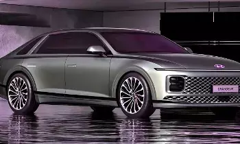 Hyundai Verna 2026 : క్రెటా, వెన్యూ స్టైల్లో రాబోతున్న కొత్త హ్యుందాయ్ వెర్నా ఫేస్లిఫ్ట్! Hyundai Verna 2026 : క్రెటా, వెన్యూ స్టైల్లో రాబోతున్న కొత్త హ్యుందాయ్ వెర్నా ఫేస్లిఫ్ట్!