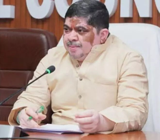 Minister Ponnam Prabhakar: పొన్నం ప్రభాకర్: ఆర్టీసీ ఆదాయం పెంచేందుకు కొత్త మార్గాలు.. డిపోల లాభాలు, డ్రైవర్ మానిటరింగ్పై దృష్టి Minister Ponnam Prabhakar: పొన్నం ప్రభాకర్: ఆర్టీసీ ఆదాయం పెంచేందుకు కొత్త మార్గాలు.. డిపోల లాభాలు, డ్రైవర్ మానిటరింగ్పై దృష్టి