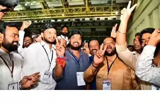 Jubilee Hills By-Election: జూబ్లీహిల్స్ ఉప ఎన్నిక: కాంగ్రెస్ అభ్యర్థి నవీన్ యాదవ్ ఘన విజయం.. 25,000కు పైగా మెజారిటీ! Jubilee Hills By-Election: జూబ్లీహిల్స్ ఉప ఎన్నిక: కాంగ్రెస్ అభ్యర్థి నవీన్ యాదవ్ ఘన విజయం.. 25,000కు పైగా మెజారిటీ!