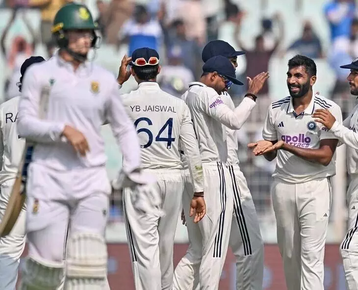 Safaris Collapse Completely: కుప్పకూలిన సఫారీలు: తొలి ఇన్నింగ్స్‌లో 159 పరుగులకే ఆలౌట్!