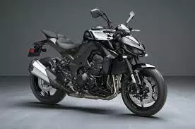 Kawasaki Z1100 : కవాసాకి Z సిరీస్‌లో అత్యంత శక్తివంతమైన బైక్ లాంచ్.. Z1100 ధర, ఫీచర్లు ఇవే