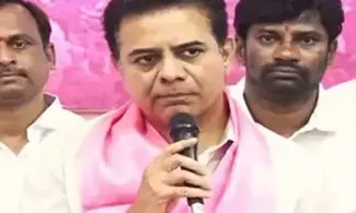 KTR Press Meet: కేటీఆర్ ప్రెస్మీట్: ఫలితాలు నిరుత్సాహపరిచాయి.. ప్రతిపక్ష పాత్ర బలంగా పోషిస్తాం KTR Press Meet: కేటీఆర్ ప్రెస్మీట్: ఫలితాలు నిరుత్సాహపరిచాయి.. ప్రతిపక్ష పాత్ర బలంగా పోషిస్తాం