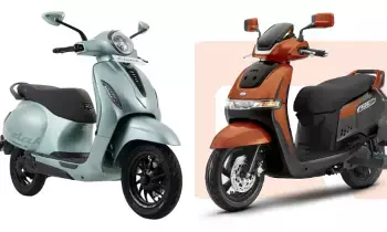 Bajaj Chetak 3001 vs TVS iQube : రేంజ్ రారాజు vs ఫాస్ట్ ఛార్జింగ్ ఛాంపియన్.. చేతక్ వర్సెస్ ఐక్యూబ్ ఏది బెస్ట్