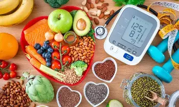 Control High Blood Pressure: చలికాలంలో పెరిగే బీపీని నియంత్రించే ఆహారాలు ఇవే.. Control High Blood Pressure: చలికాలంలో పెరిగే బీపీని నియంత్రించే ఆహారాలు ఇవే..