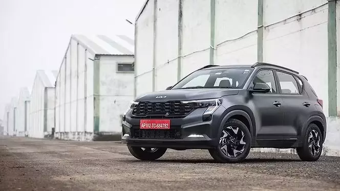 Kia Sonet : అక్టోబర్ నెలలో ధూమ్ ధామ్.. కారెన్స్, సెల్టోస్‌ను దాటి నంబర్-1 స్థానంలో కియా సోనెట్