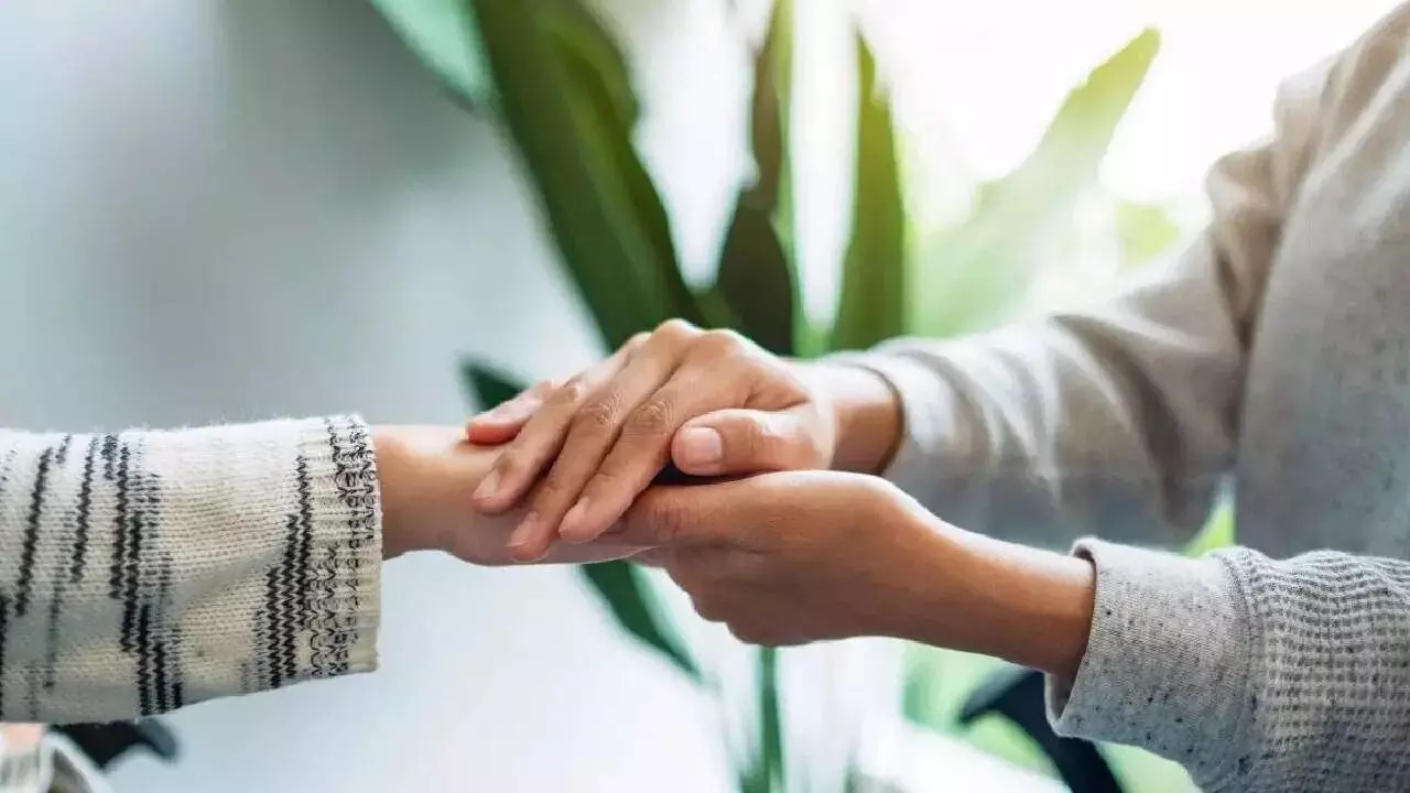 “Daivam Manusha Rupena” Really Mean: దైవం మానుష రూపేణ అంటే ఏమిటీ..? తప్పక తెలుసుకోండి.. “Daivam Manusha Rupena” Really Mean: దైవం మానుష రూపేణ అంటే ఏమిటీ..? తప్పక తెలుసుకోండి..