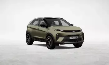 Tata Nexon : మార్కెట్ పై టాటా పంజా.. మారుతిని వెనక్కి నెట్టి బెస్ట్ సెల్లింగ్ కారుగా టాటా నెక్సాన్