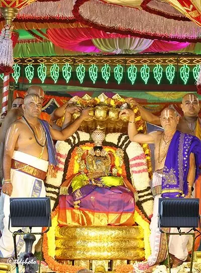 Lord Vasudeva on the Chinnasesha Vahana: చిన్నశేష వాహనంపై పరమ వాసుదేవుడు Lord Vasudeva on the Chinnasesha Vahana: చిన్నశేష వాహనంపై పరమ వాసుదేవుడు
