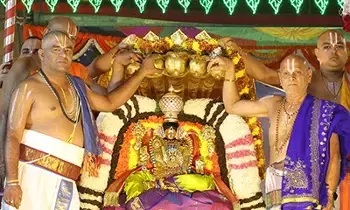Lord Vasudeva on the Chinnasesha Vahana: చిన్నశేష వాహనంపై పరమ వాసుదేవుడు Lord Vasudeva on the Chinnasesha Vahana: చిన్నశేష వాహనంపై పరమ వాసుదేవుడు
