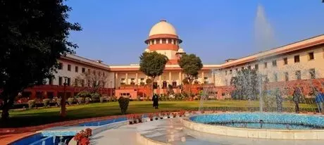 Supreme Court’s Major Jolt: సుప్రీంకోర్టు ఝలక్.. ట్రైబ్యునళ్ల సంస్కరణల చట్టంలో కీలక నిబంధనలు రద్దు Supreme Court’s Major Jolt: సుప్రీంకోర్టు ఝలక్.. ట్రైబ్యునళ్ల సంస్కరణల చట్టంలో కీలక నిబంధనలు రద్దు