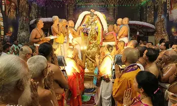 Goddess Saraswati Appears in a Grand Alankaram: హంస వాహనంపై సరస్వతి అలంకారంలో సిరులతల్లి Goddess Saraswati Appears in a Grand Alankaram: హంస వాహనంపై సరస్వతి అలంకారంలో సిరులతల్లి