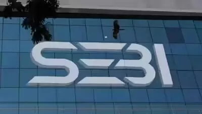 SEBI : రిజిస్టర్ కాని ఆన్లైన్ బాండ్ ప్లాట్ఫారమ్లలో పెట్టుబడి వద్దు..ఇన్వెస్టర్లకు సెబీ వార్నింగ్ SEBI : రిజిస్టర్ కాని ఆన్లైన్ బాండ్ ప్లాట్ఫారమ్లలో పెట్టుబడి వద్దు..ఇన్వెస్టర్లకు సెబీ వార్నింగ్