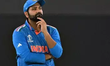 Rohit Sharma: వన్డేల్లో టాప్ ప్లేస్ కోల్పోయిన రోహిత్ Rohit Sharma: వన్డేల్లో టాప్ ప్లేస్ కోల్పోయిన రోహిత్