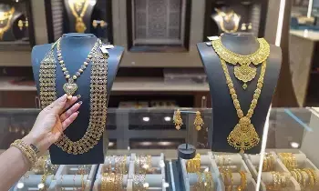 Gold Price : బంగారం, వెండి కొనేవారికి గుడ్న్యూస్.. దేశవ్యాప్తంగా భారీగా తగ్గిన ధరలు Gold Price : బంగారం, వెండి కొనేవారికి గుడ్న్యూస్.. దేశవ్యాప్తంగా భారీగా తగ్గిన ధరలు