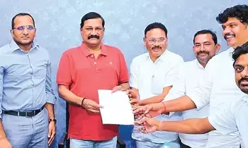 Land Acquisition Accelerates for Google Data Center in Visakhapatnam: విశాఖలో గూగుల్ డేటా సెంటర్ కోసం భూసేకరణ జోరుగా.. రైతుల ఖాతాల్లో రేపటి నుంచి పరిహారం! Land Acquisition Accelerates for Google Data Center in Visakhapatnam: విశాఖలో గూగుల్ డేటా సెంటర్ కోసం భూసేకరణ జోరుగా.. రైతుల ఖాతాల్లో రేపటి నుంచి పరిహారం!