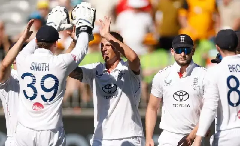 యాషెస్‌ సిరీస్‌.. 132 పరుగులకు ఆస్ట్రేలియా ఆలౌట్‌