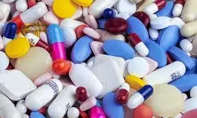 Pharma Industry : సామాన్యుడికి షాక్.. దేశంలో పెరగనున్న మందుల ధరలు Pharma Industry : సామాన్యుడికి షాక్.. దేశంలో పెరగనున్న మందుల ధరలు