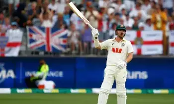 Ashes Test: యాషెస్: తొలి టెస్ట్లో ఆసీస్ ఘన విజయం.. ట్రావిస్ హెడ్ సెంచరీ సునామీ Ashes Test: యాషెస్: తొలి టెస్ట్లో ఆసీస్ ఘన విజయం.. ట్రావిస్ హెడ్ సెంచరీ సునామీ