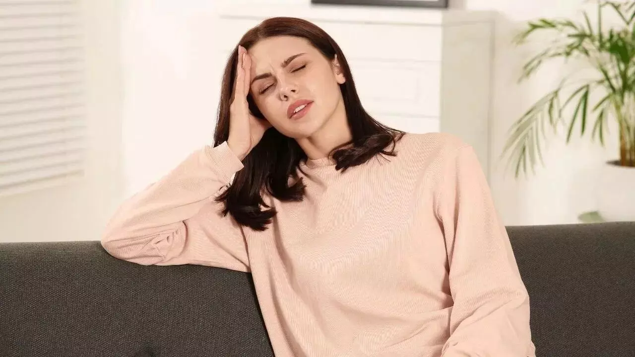 Hormonal Imbalance: హార్మోన్ల అసమతుల్యత: నిరంతర అలసట, బరువు పెరగడానికి కారణాలివే