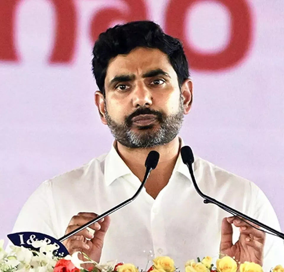 Minister Nara Lokesh: అవమానాలను ఆయుధంగా మార్చుకోండి.. లక్ష్యం దృష్టిలో పెట్టుకుంటే విజయం ఖాయం: లోకేశ్