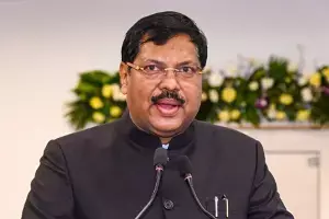 Ex Chief Justice BR Gavai: గవాయ్ వదిలిన అధికారిక వాహనం… రాష్ట్రపతి భవనంలోనే సూర్యకాంత్‌కు బహూకరణ!