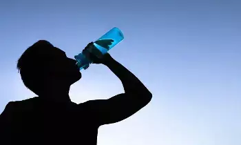 Winter Dehydration Problems: చలికాలంలో డీహైడ్రేషన్ సమస్యల.. నివారణకు పాటించాల్సినవి ఇవే.. Winter Dehydration Problems: చలికాలంలో డీహైడ్రేషన్ సమస్యల.. నివారణకు పాటించాల్సినవి ఇవే..