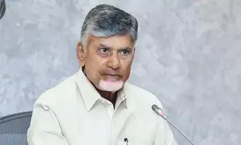 CM Chandrababu: స్మార్ట్ ఫ్యామిలీ కార్డ్తో సమగ్ర కుటుంబ వివరాల సేకరణ: ఆంధ్రలో సుపరిపాలనకు చంద్రబాబు కీలక ఆదేశాలు CM Chandrababu: స్మార్ట్ ఫ్యామిలీ కార్డ్తో సమగ్ర కుటుంబ వివరాల సేకరణ: ఆంధ్రలో సుపరిపాలనకు చంద్రబాబు కీలక ఆదేశాలు