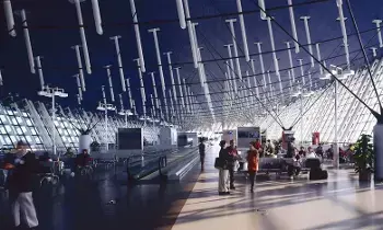 Indian Woman Brutally Harassed by Chinese Officials at Shanghai Airport: షాంఘై ఎయిర్‌పోర్ట్‌లో భారతీయ మహిళపై చైనా అధికారుల దారుణ వేధింపు.. పాస్‌పోర్ట్ ‘ఇన్వాలిడ్’ అంటూ 18 గంటల డిటెన్షన్