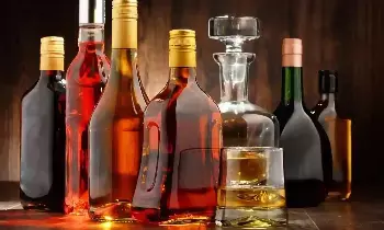 Cheapest Alcohol : మందుబాబులకు కిక్కెక్కించే న్యూస్..ఫుల్ బాటిల్ కేవలం రూ.35..ఎక్కడో తెలుసా ? Cheapest Alcohol : మందుబాబులకు కిక్కెక్కించే న్యూస్..ఫుల్ బాటిల్ కేవలం రూ.35..ఎక్కడో తెలుసా ?