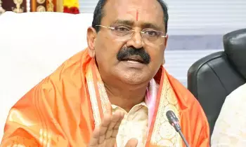 Bhuman Karunakar Reddy: పరకామణి చోరీ వ్యవహారంపై భూమన కరుణాకర్రెడ్డికి నోటీసులు Bhuman Karunakar Reddy: పరకామణి చోరీ వ్యవహారంపై భూమన కరుణాకర్రెడ్డికి నోటీసులు