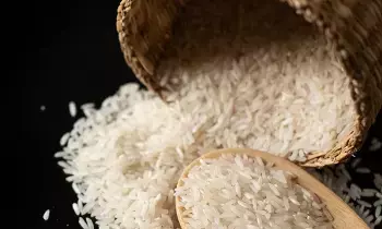 Polished White Rice: పాలిష్ చేసిన తెల్ల బియ్యం తింటే ఏమవుతుందో తెలుసా..? Polished White Rice: పాలిష్ చేసిన తెల్ల బియ్యం తింటే ఏమవుతుందో తెలుసా..?