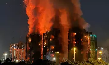 Massive Fire in Hong Kong High-Rise: హాంకాంగ్‌లో ఆకాశహర్మ్యంలో భారీ అగ్నిప్రమాదం: కిటికీలకు అమర్చిన పాలిస్టరిన్ బోర్డులే మంటలు వేగంగా వ్యాపించిన కారణమా?