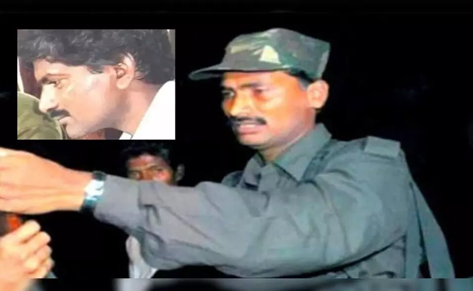 Major Setback for Maoists: మావోయిస్టులకు భారీ షాక్: సీనియర్ నేత దేవ్జీ అరెస్ట్.. డీకేఎస్జడ్సీ ధృవీకరణ Major Setback for Maoists: మావోయిస్టులకు భారీ షాక్: సీనియర్ నేత దేవ్జీ అరెస్ట్.. డీకేఎస్జడ్సీ ధృవీకరణ