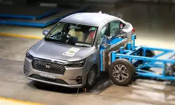 Honda Amaze : 5-స్టార్ రేటింగ్తో అదరగొట్టిన హోండా అమేజ్.. ధర, ఫీచర్లు ఇవే Honda Amaze : 5-స్టార్ రేటింగ్తో అదరగొట్టిన హోండా అమేజ్.. ధర, ఫీచర్లు ఇవే