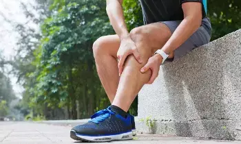 High Bad Cholesterol Also Threatens Your Legs: గుండెకే కాదు.. కాళ్లకు కూడా ముప్పే. శరీరంలో చెడు కొలెస్ట్రాల్ పెరిగిందని తెలిపే కీలక లక్షణాలు ఇవే