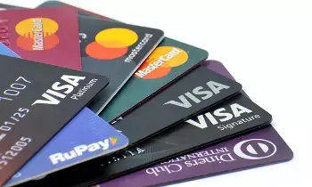 Credit Cards : క్రెడిట్ కార్డు వాడేటప్పుడు ఈ 3 తప్పులు చేస్తే అప్పుల పాలవడం ఖాయం Credit Cards : క్రెడిట్ కార్డు వాడేటప్పుడు ఈ 3 తప్పులు చేస్తే అప్పుల పాలవడం ఖాయం