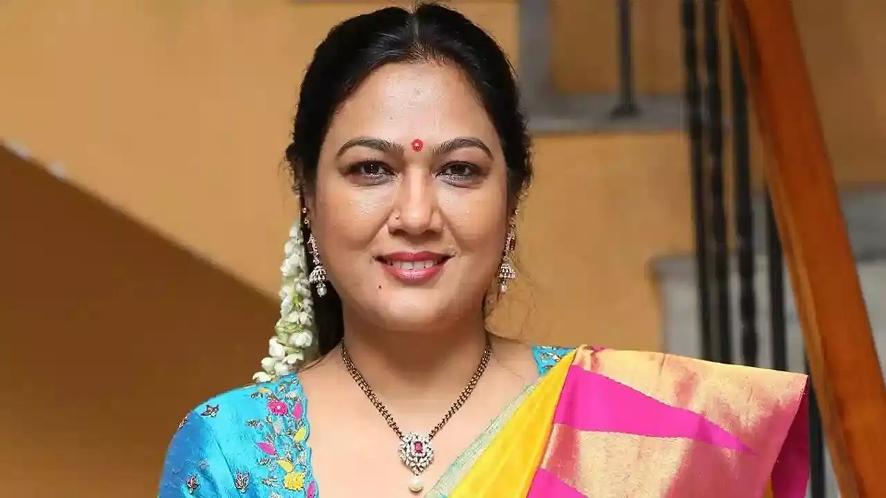Actress Hema Reveals Her Struggle: రోజుకు 500 ఫోన్‌కాల్స్ వచ్చేవి: నటి హేమ ఆవేదన!