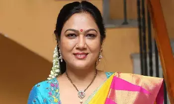 Actress Hema Reveals Her Struggle: రోజుకు 500 ఫోన్‌కాల్స్ వచ్చేవి: నటి హేమ ఆవేదన!